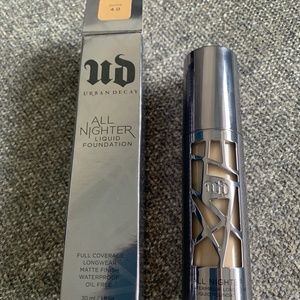 Urban Decay All Nighter Liquid Foundation